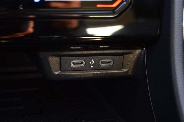 Volkswagen Jetta Vehicle Image 16