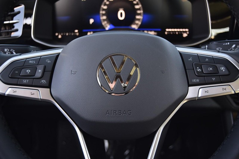 Volkswagen Jetta Vehicle Full-screen Gallery Image 19