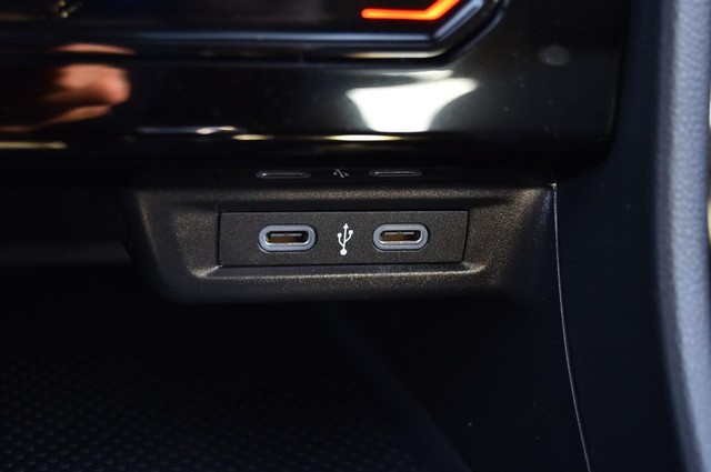 Volkswagen Jetta Vehicle Image 16