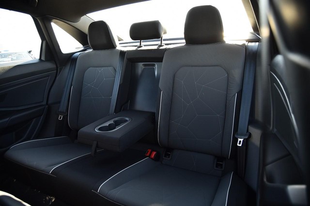 Volkswagen Jetta Vehicle Image 21