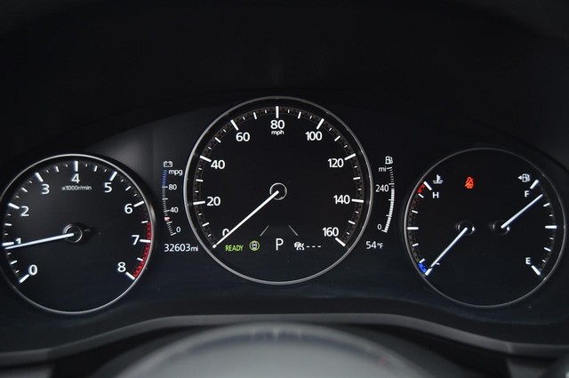 Mazda CX-90 Vehicle Image 12