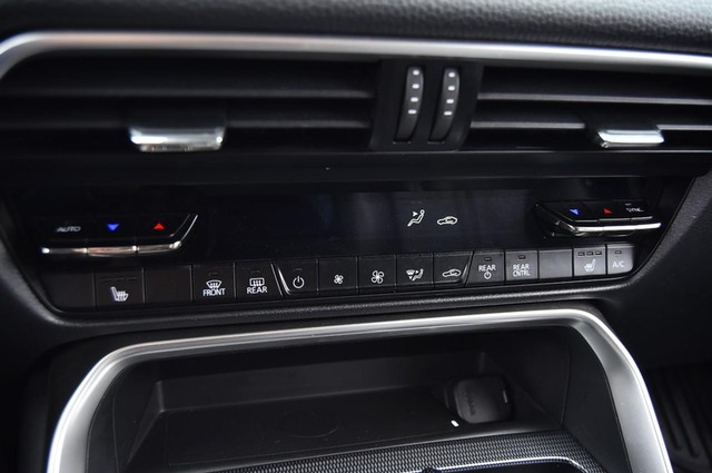 Mazda CX-90 Vehicle Image 16