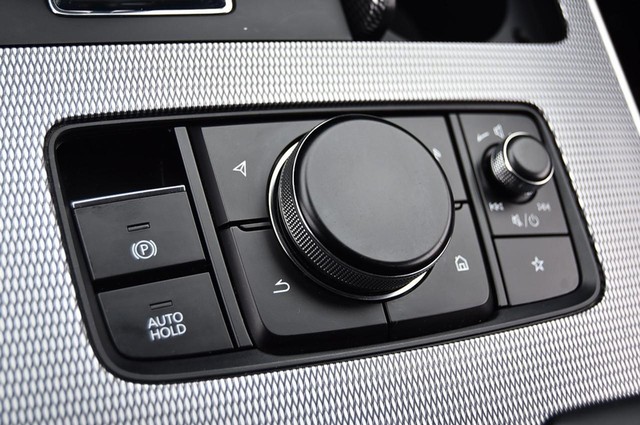 Mazda CX-90 Vehicle Image 19