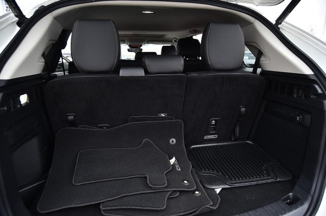 Mazda CX-90 Vehicle Image 27