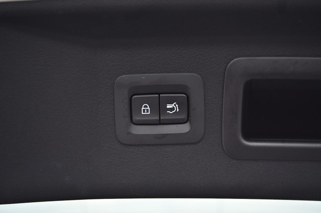 Mazda CX-90 Vehicle Image 28