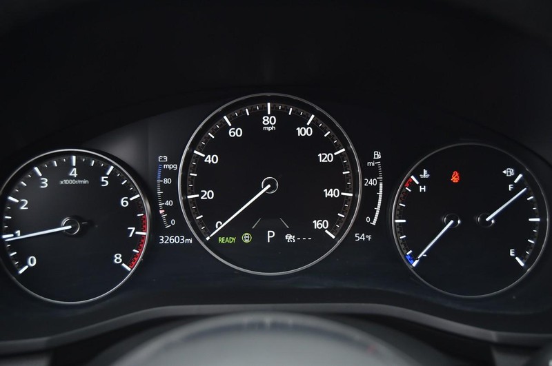 Mazda CX-90 Vehicle Full-screen Gallery Image 12