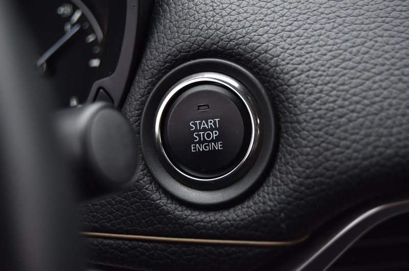 Mazda CX-90 Vehicle Full-screen Gallery Image 15