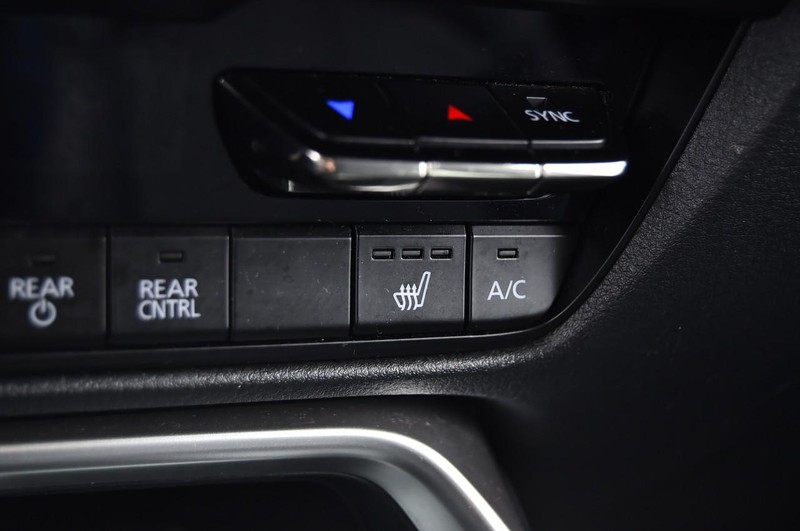 Mazda CX-90 Vehicle Full-screen Gallery Image 17