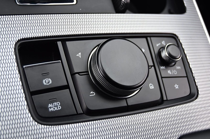 Mazda CX-90 Vehicle Full-screen Gallery Image 19