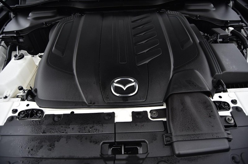 Mazda CX-90 Vehicle Full-screen Gallery Image 29