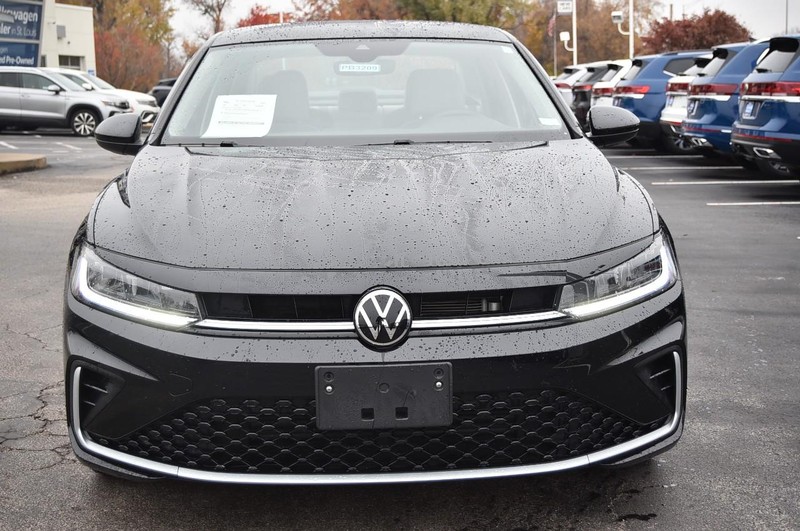 Volkswagen Jetta Vehicle Image 04