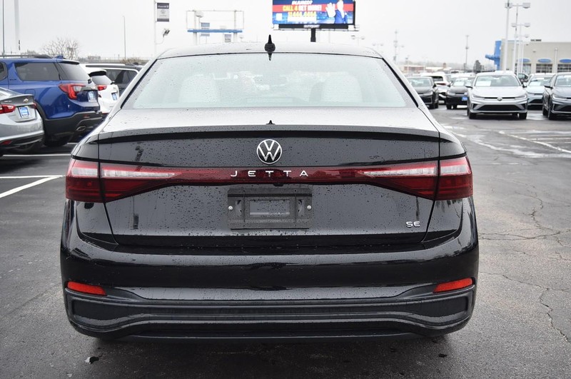 Volkswagen Jetta Vehicle Image 06