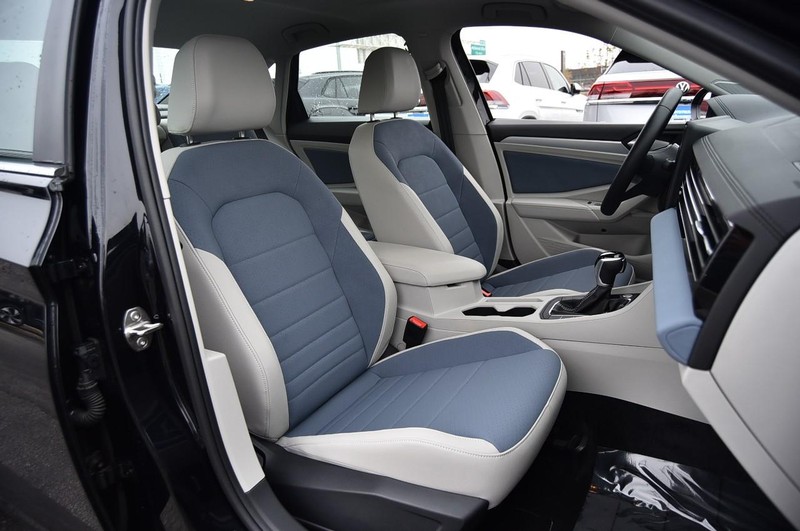 Volkswagen Jetta Vehicle Image 21