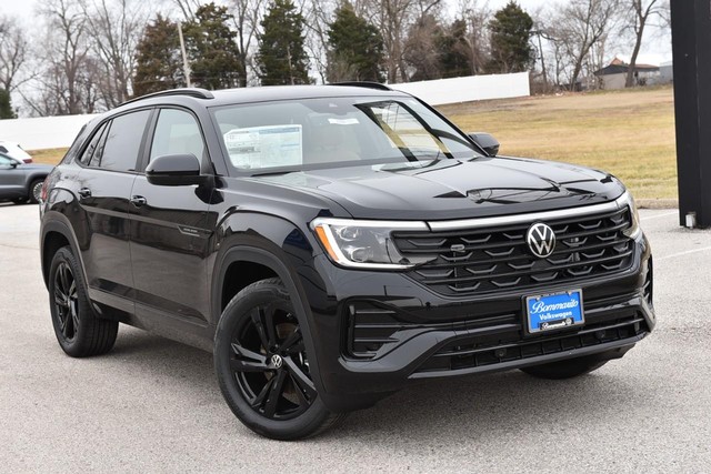 Volkswagen Atlas Cross Sport Vehicle Image 02