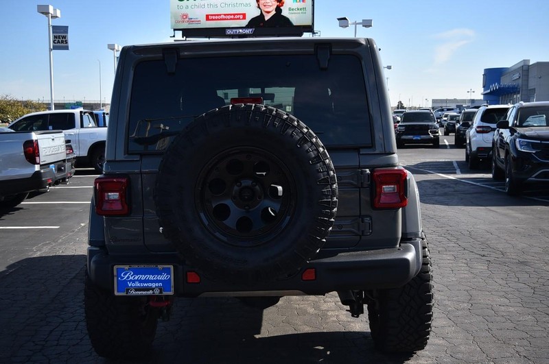 Jeep Wrangler Unlimited Vehicle Image 06