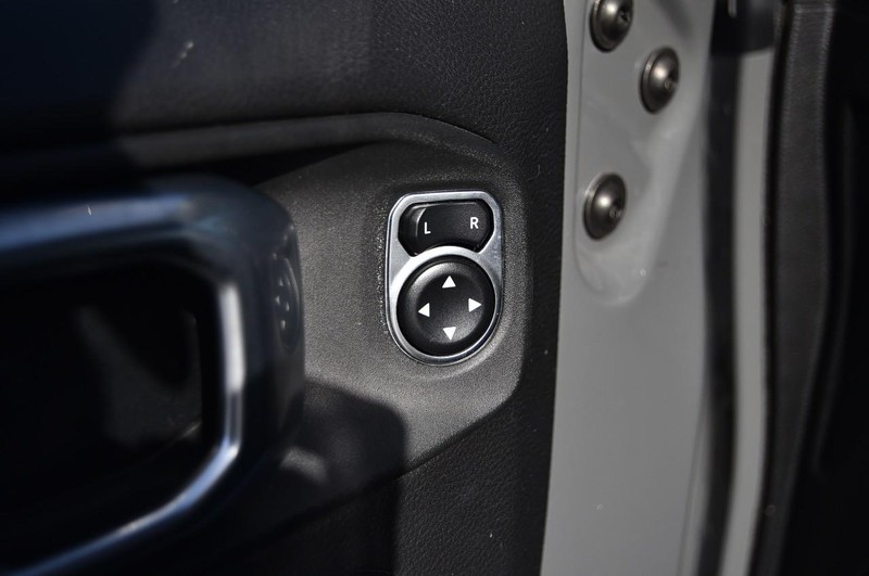 Jeep Wrangler Unlimited Vehicle Image 08