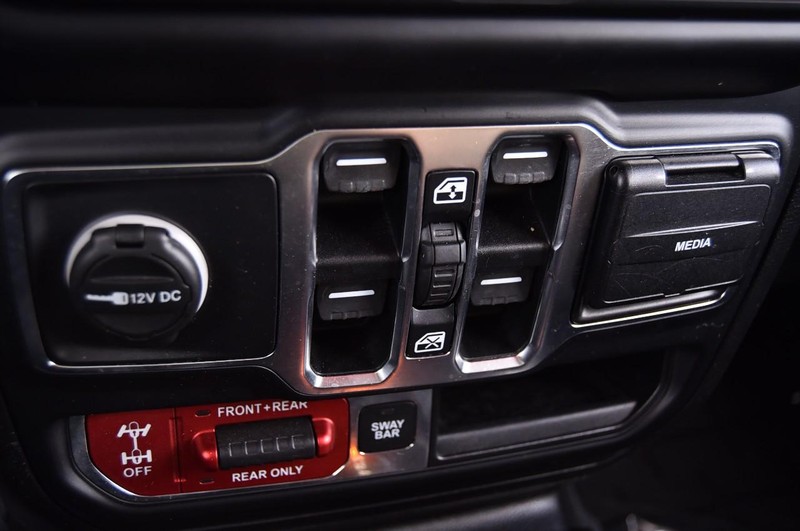 Jeep Wrangler Unlimited Vehicle Image 15