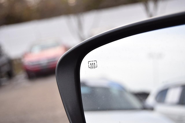 Nissan Murano Vehicle Image 10