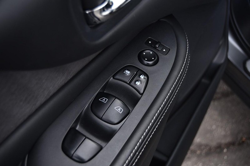 Nissan Murano Vehicle Full-screen Gallery Image 08