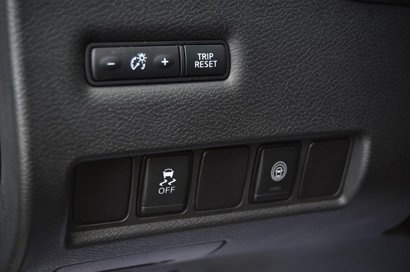 Nissan Murano Vehicle Full-screen Gallery Image 11