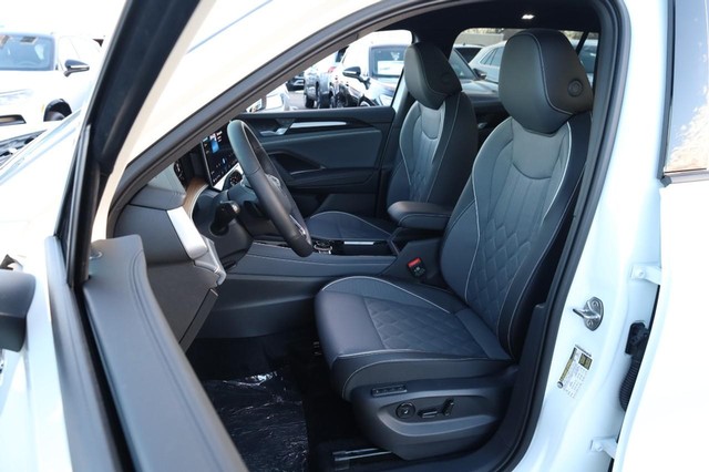 Volkswagen Tiguan Vehicle Image 08