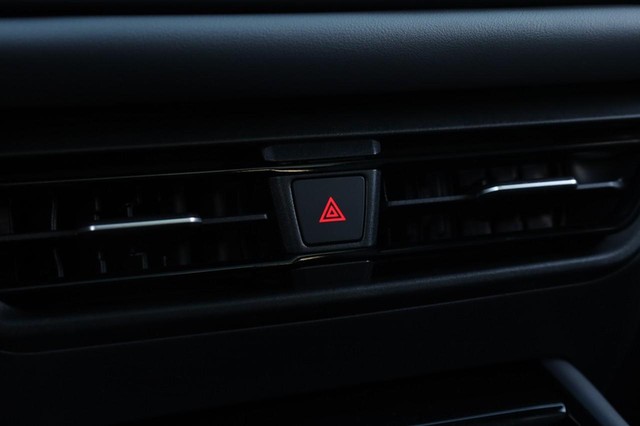 Volkswagen Tiguan Vehicle Image 17