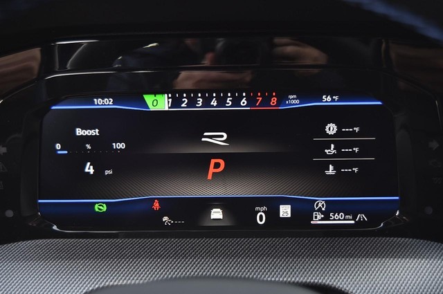 Volkswagen Golf R Vehicle Image 11