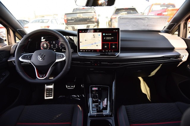 Volkswagen Golf GTI Vehicle Image 07