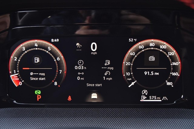 Volkswagen Golf GTI Vehicle Image 11