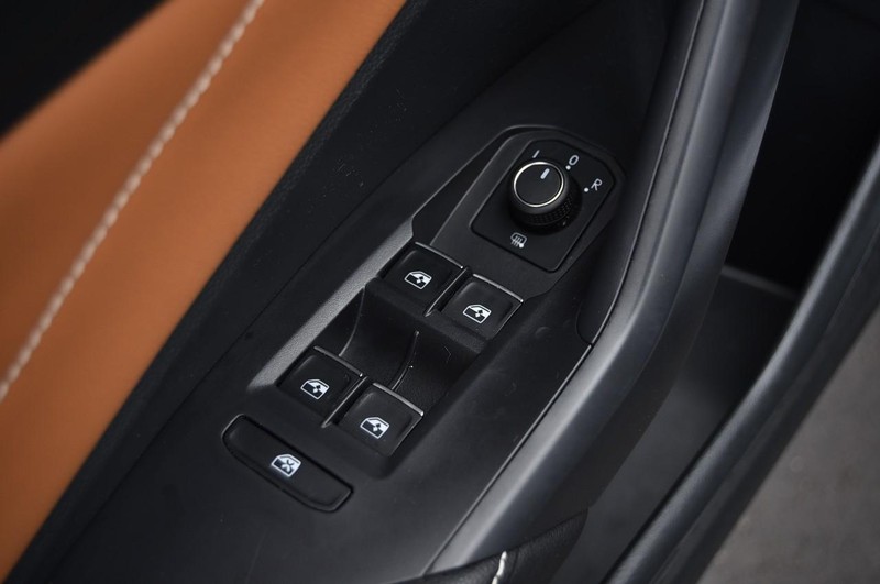 Volkswagen Jetta Vehicle Image 08