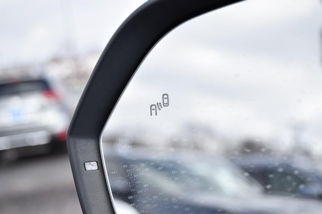 Volkswagen Atlas Vehicle Image 10