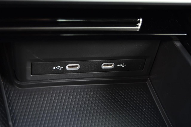 Volkswagen Atlas Vehicle Image 16