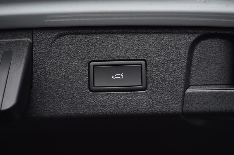 Volkswagen Atlas Vehicle Full-screen Gallery Image 27