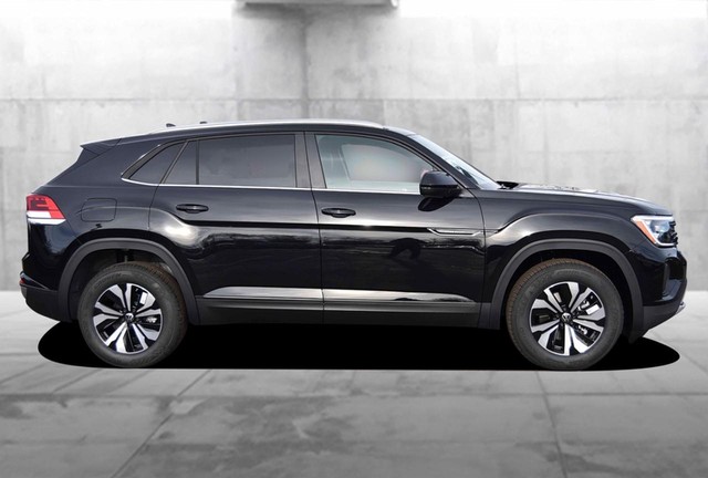 Volkswagen Atlas Cross Sport Vehicle Image 05