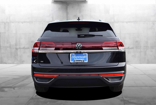 Volkswagen Atlas Cross Sport Vehicle Image 06