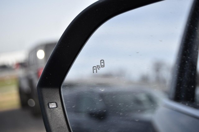 Volkswagen Atlas Cross Sport Vehicle Image 09