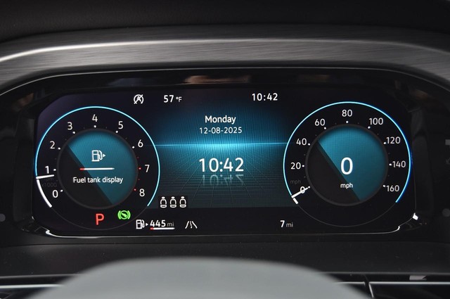 Volkswagen Atlas Cross Sport Vehicle Image 11