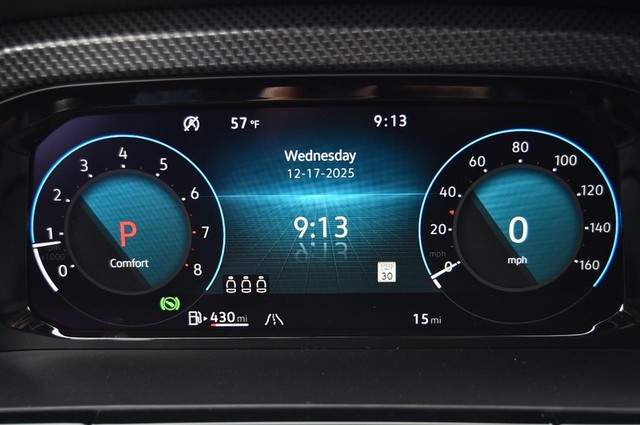 Volkswagen Atlas Cross Sport Vehicle Image 12