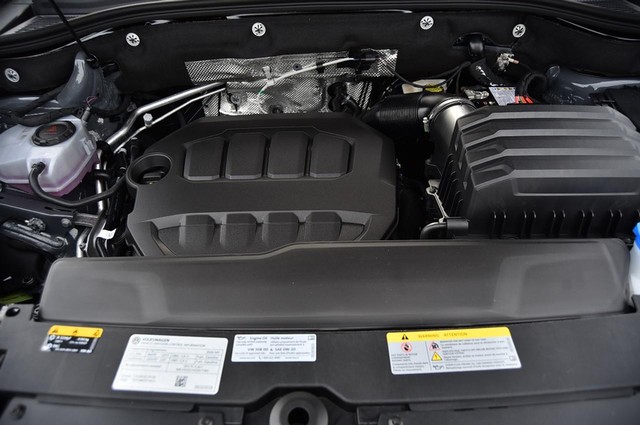 Volkswagen Atlas Cross Sport Vehicle Image 27