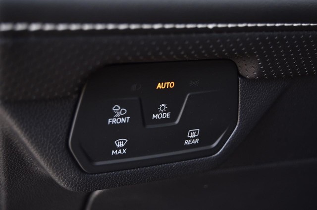 Volkswagen Atlas Vehicle Image 11