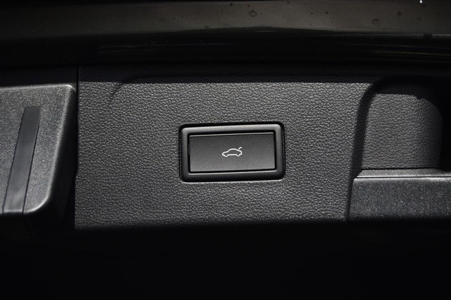 Volkswagen Atlas Vehicle Image 27