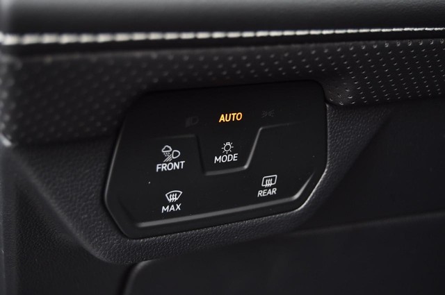 Volkswagen Atlas Vehicle Image 11