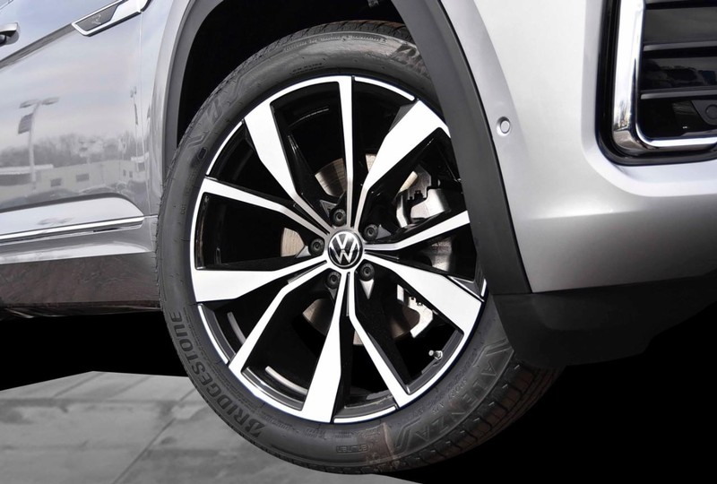 Volkswagen Atlas Vehicle Image 03