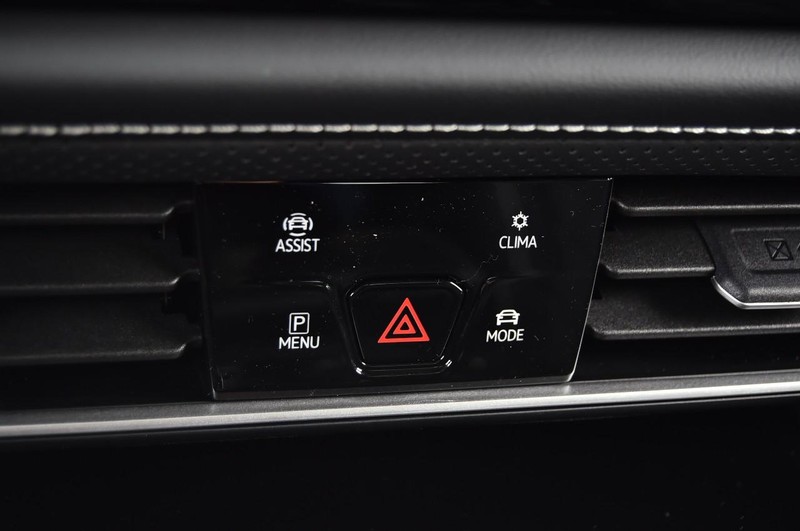 Volkswagen Atlas Vehicle Image 15