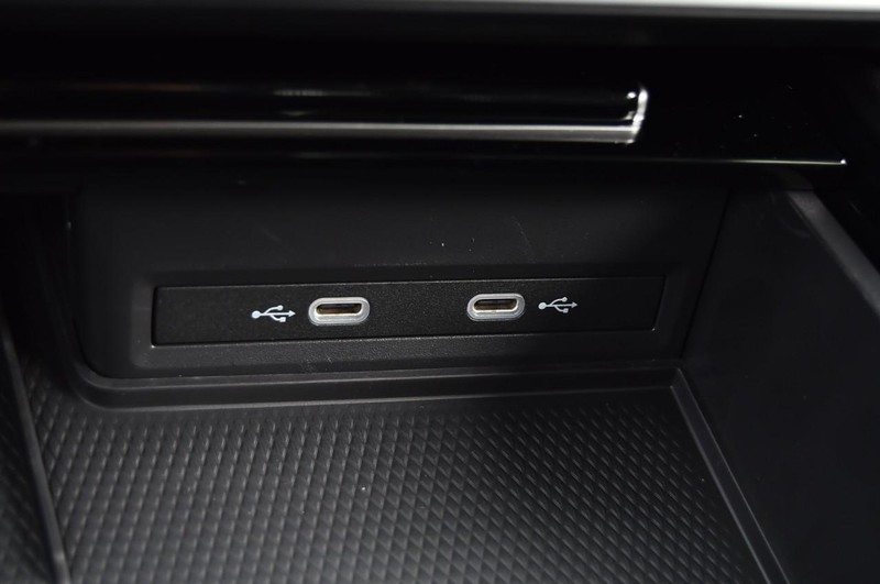 Volkswagen Atlas Vehicle Image 16