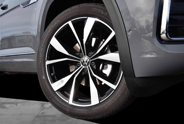 Volkswagen Atlas Vehicle Image 03