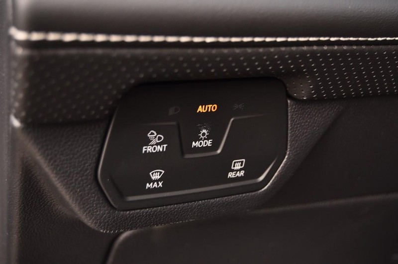 Volkswagen Atlas Vehicle Image 11