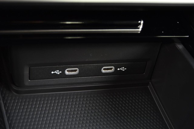 Volkswagen Atlas Vehicle Image 15