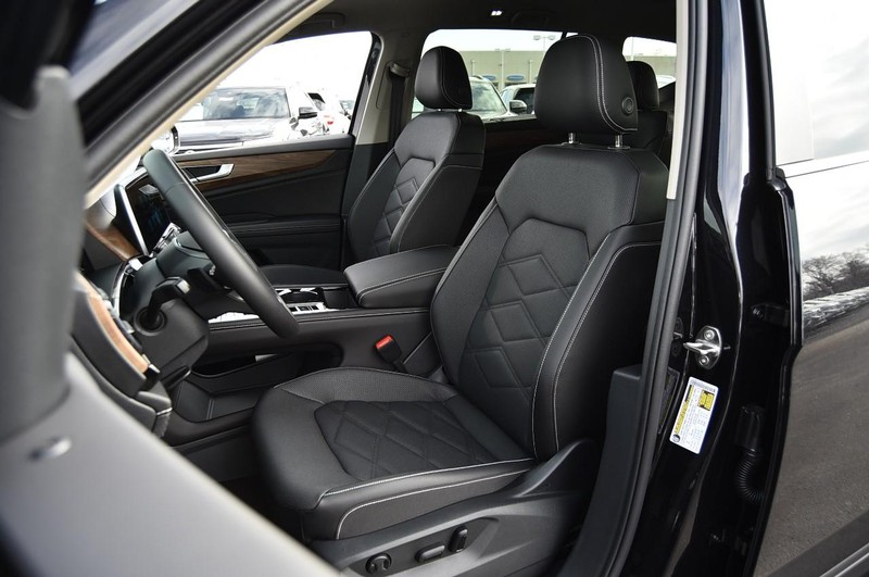 Volkswagen Atlas Vehicle Image 18