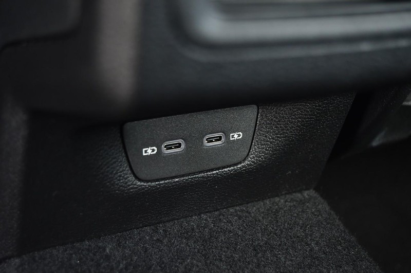 Volkswagen Golf GTI Vehicle Image 23